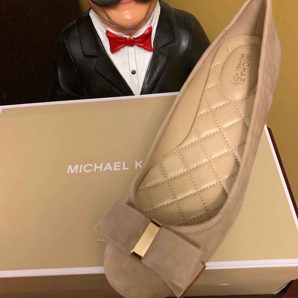 Michael Kors Caroline Suede Mid Block Heel Pumps